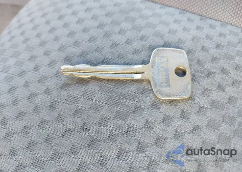 2007 Toyota Rav4 z USA, uszkodzony, nr VIN JTMBD33V675082917